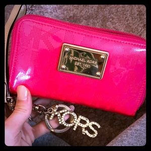 Michael Kors Wristlet Wallet